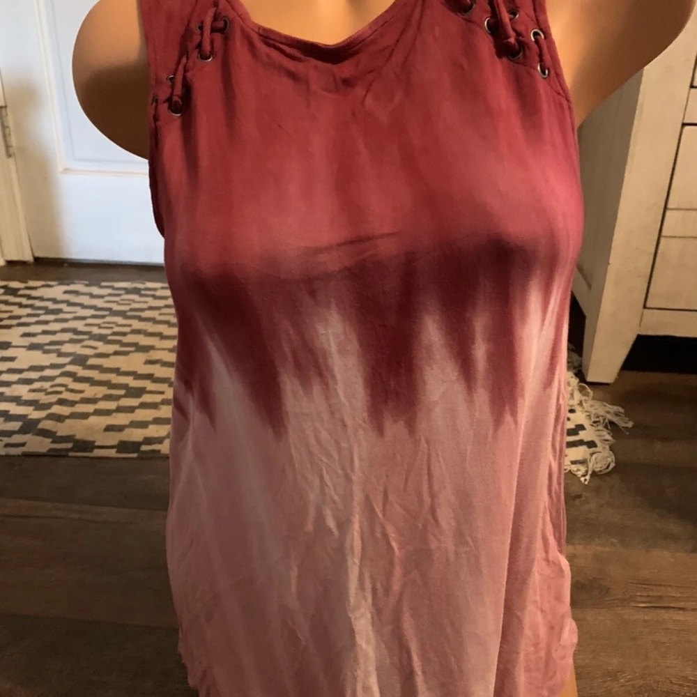 NWOT American Eagle Soft & Sexy Tank Top Size M Red & Pink Tye-Dye